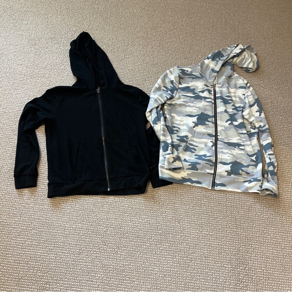 Katie J NYC zip up hoodie size large